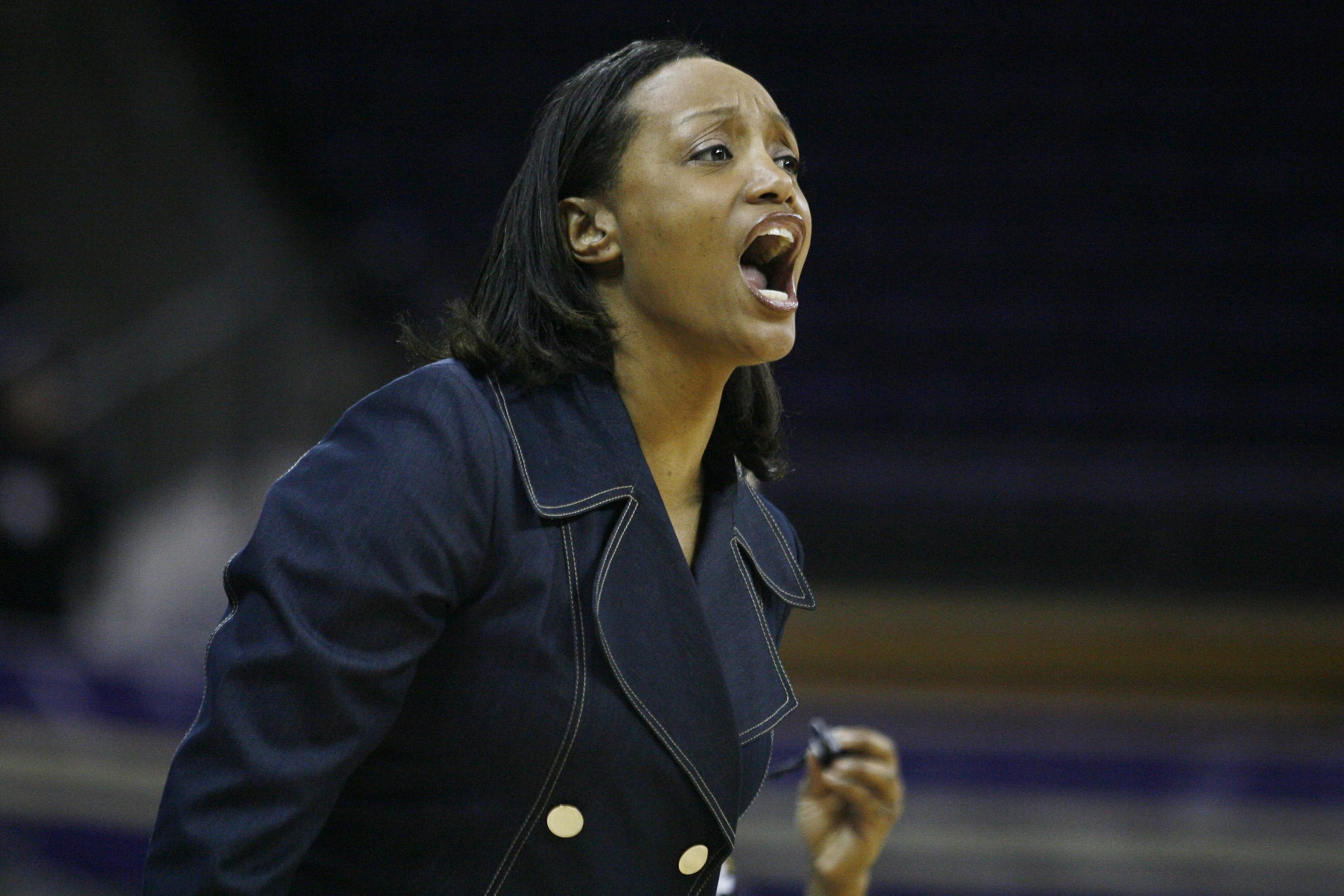 Tia Jackson Iowa Hawkeyes.